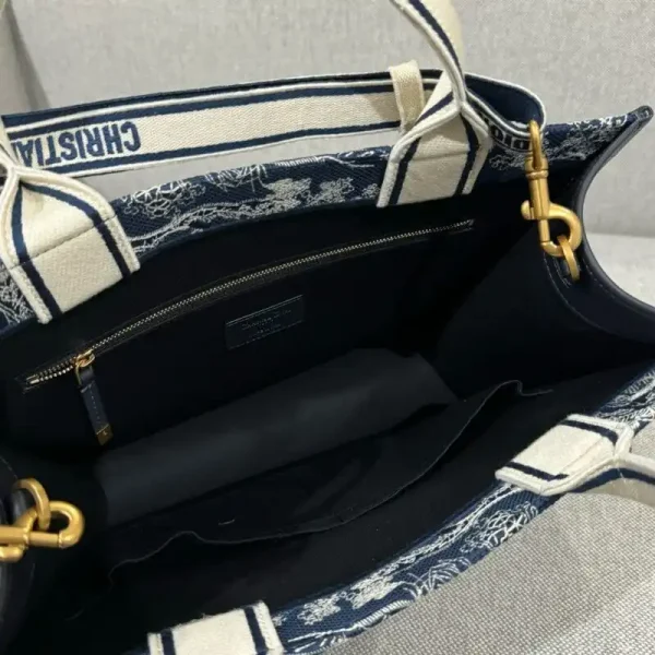 Dior Tote Book Blue Tiger Leather - Image 6