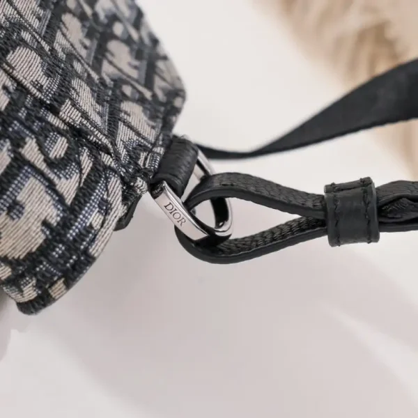 Dior  Messenger  Oblique - Image 4