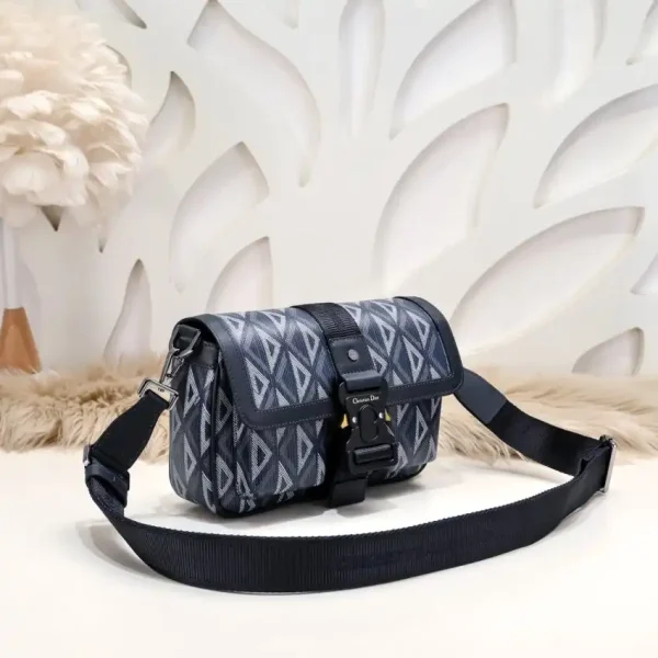 Dior Hit the Road messenger bag black - Image 5