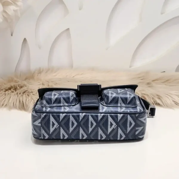 Dior Hit the Road messenger bag black - Image 3