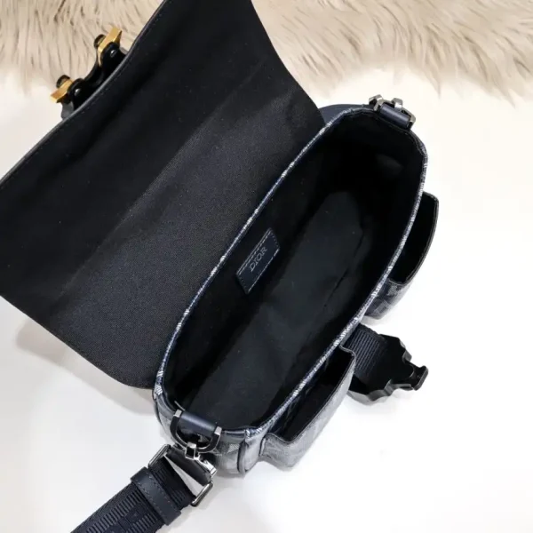 Dior Hit the Road messenger bag black - Image 9
