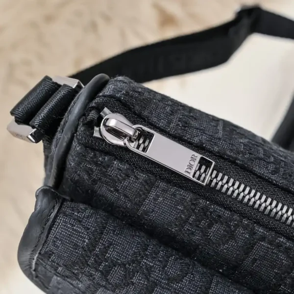 Dior 8 Bag With Strap - Image 2