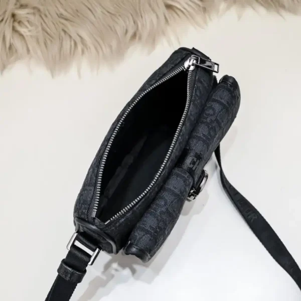 Dior 8 Bag With Strap - Image 5