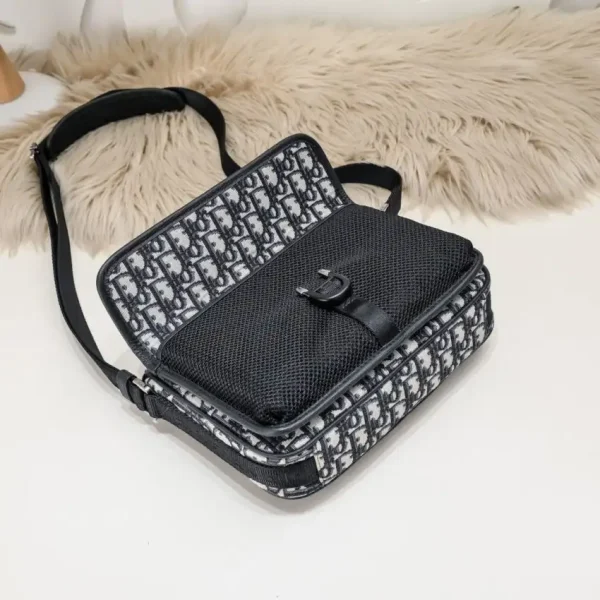 Dior 8 Bag Mini With Strap - Image 2
