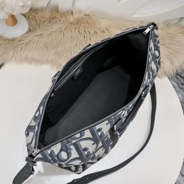 Dior Weekender 40 - Image 6