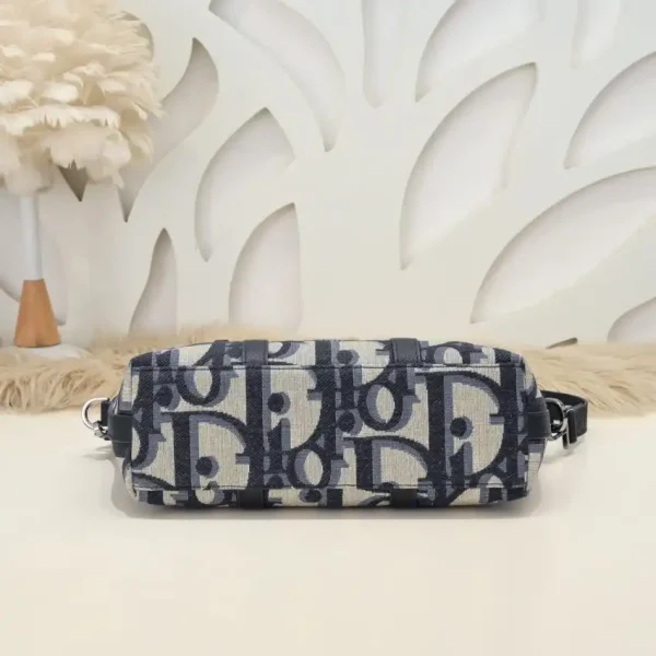 Dior Weekender 25 - Image 9