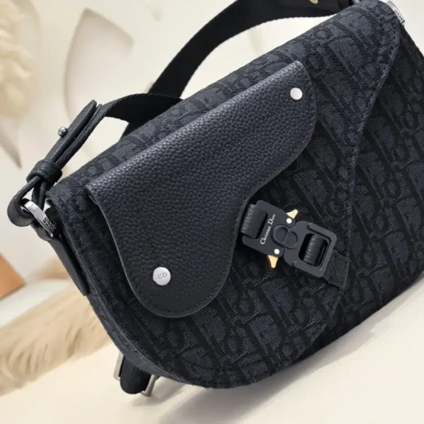 Dior Saddle Messenger  Black Classic - Image 5