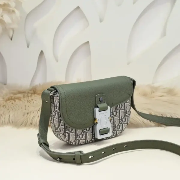 Dior  Saddle Messenger Bag Khaki - Image 3