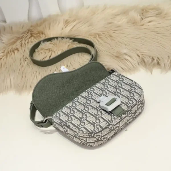 Dior  Saddle Messenger Bag Khaki - Image 7