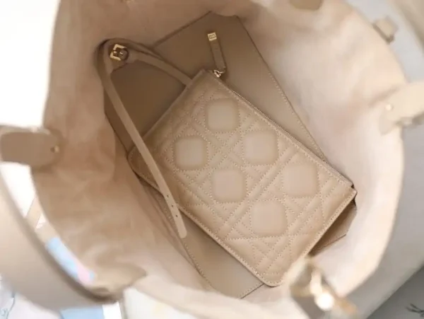Dior Toujours Beige Bag - Image 5