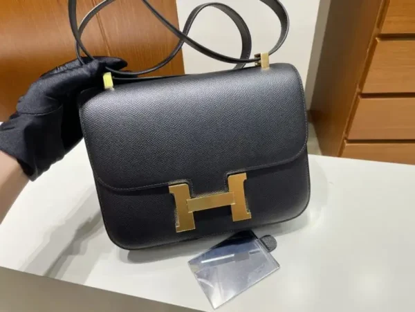 Hermes Constance 24cm Black