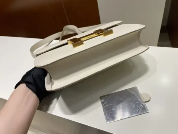 Hermes Constance 24cm Creamy White - Image 3