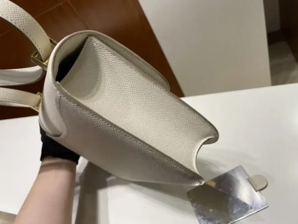 Hermes Constance 24cm Creamy White - Image 4