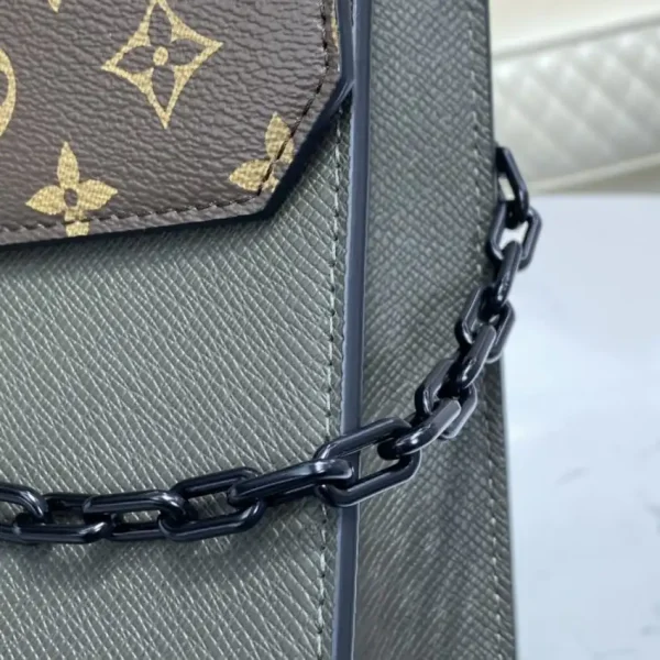 Louis Vuitton Robusto Briefcase - Image 2