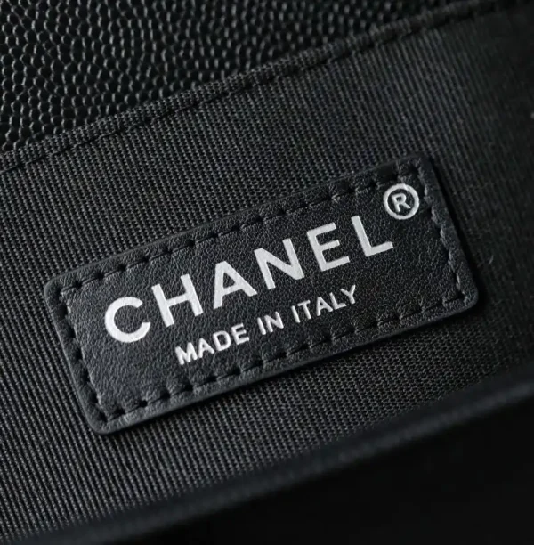 CHANEL Le Boy Black Small - Image 3