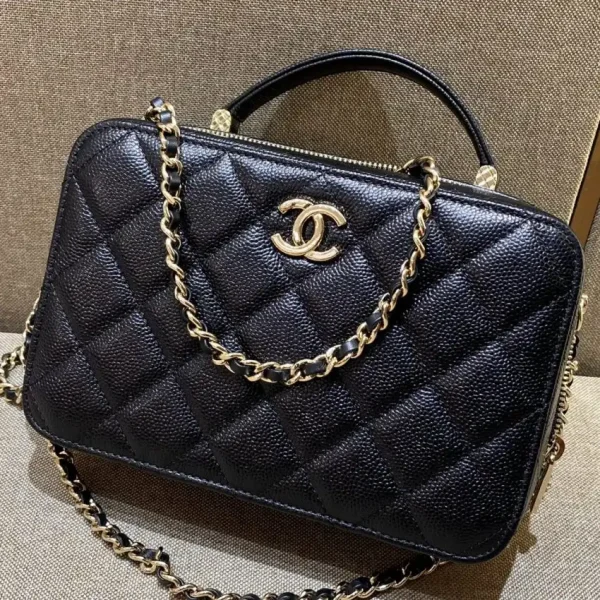 CHANEL 22 Camera Bag - Image 3