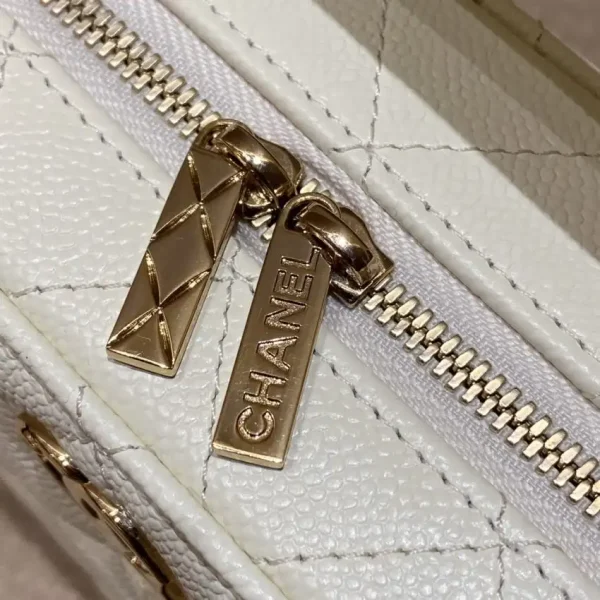 CHANEL 22 Camera Bag White - Image 8