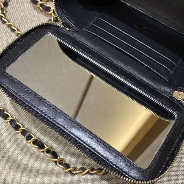 CHANEL 22S Handle Box Bag - Image 4