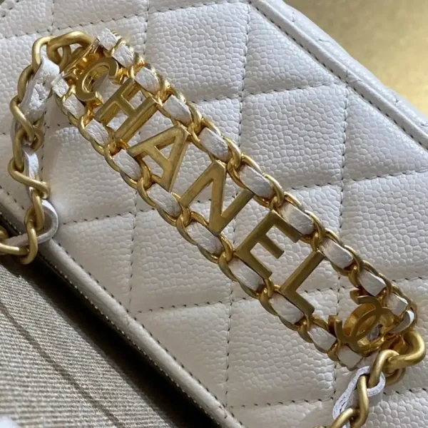 CHANEL 22S Handle Box Bag White - Image 4