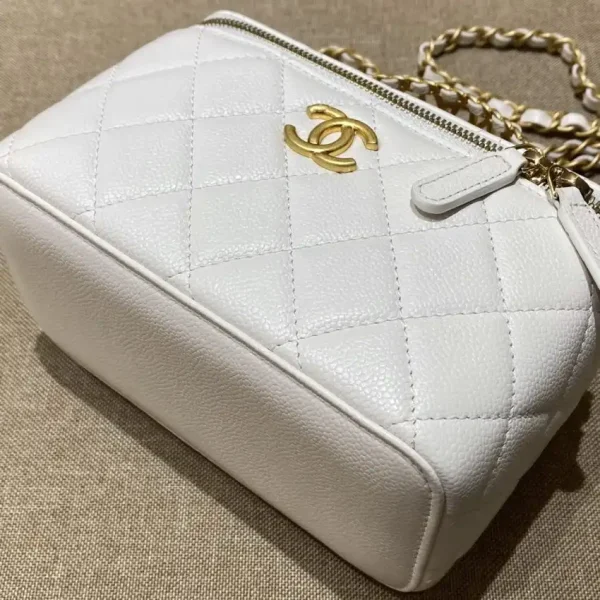 CHANEL 22S Handle Box Bag White - Image 3