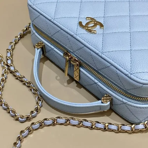 CHANEL 22 Camera Bag Blue - Image 5