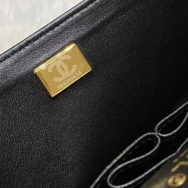 CHANEL Classic Flap 25cm V Black - Image 2