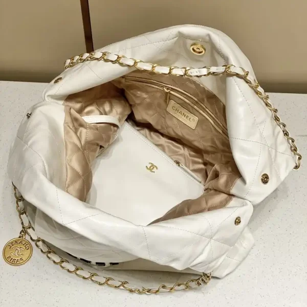CHANEL 22 Medium Handbag White - Image 4