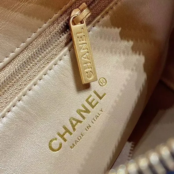 CHANEL 22s Hobo Rhinestone - Image 2