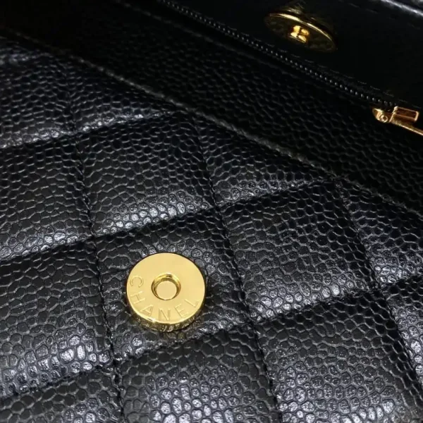CHANEL Woc Wallet on Chain - Image 2