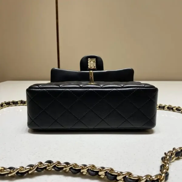 CHANEL Classic Flap 20cm Lion - Image 2