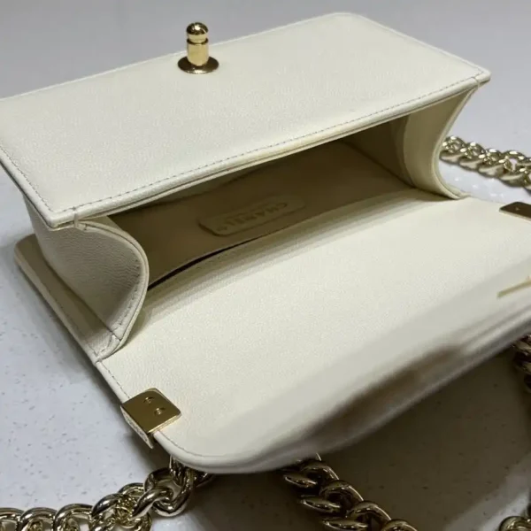 CHANEL Le Boy Small Ivory - Image 2