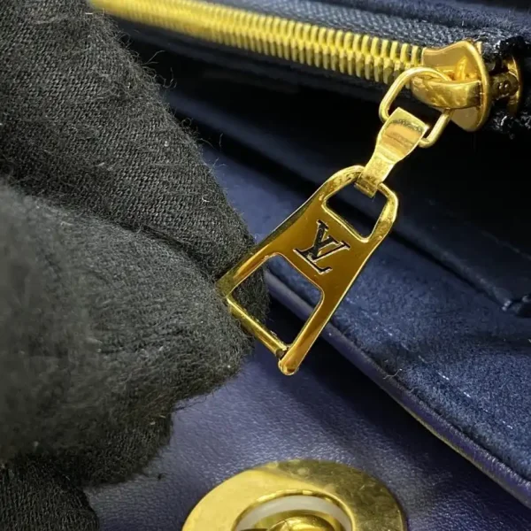 Louis Vuitton New Wave Blue - Image 6