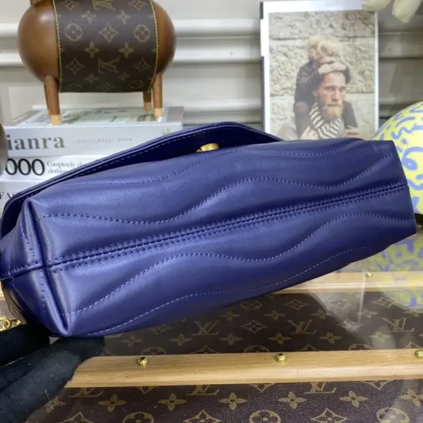 Louis Vuitton New Wave Blue - Image 9