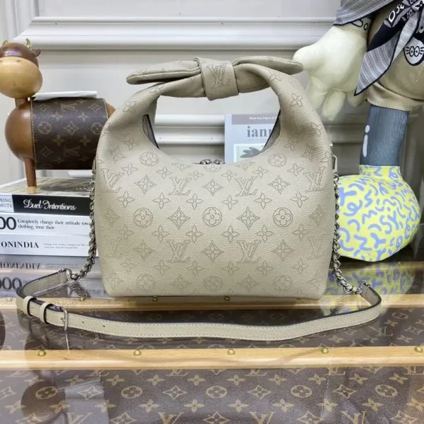 Louis Vuitton Why Knot Beige - Image 2