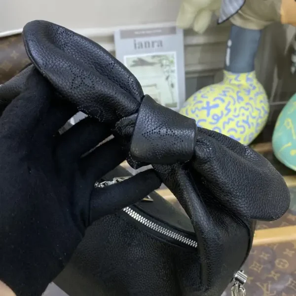 Louis Vuitton Why Knot Black - Image 7