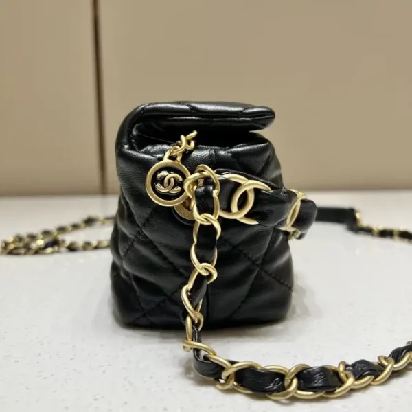 CHANEL Hobo Bag Black - Image 3