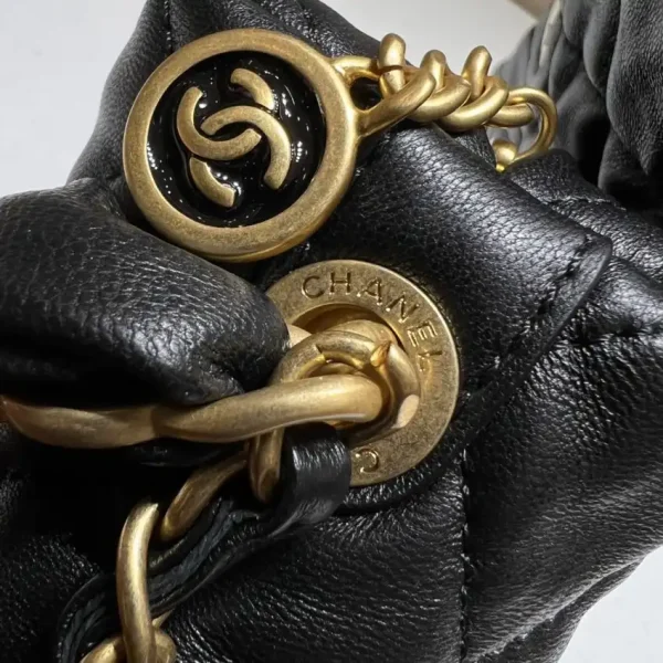 CHANEL Hobo Bag Black - Image 4