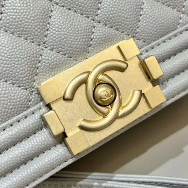 CHANEL Le Boy  Grey Gold - Image 4