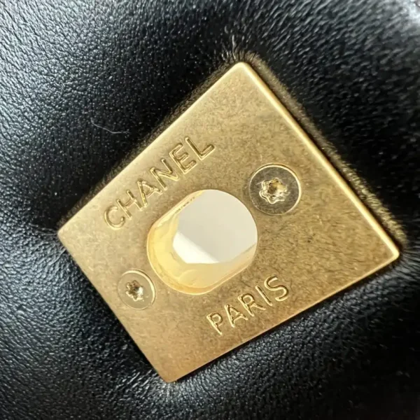 CHANEL Tofu  Bag Black - Image 4