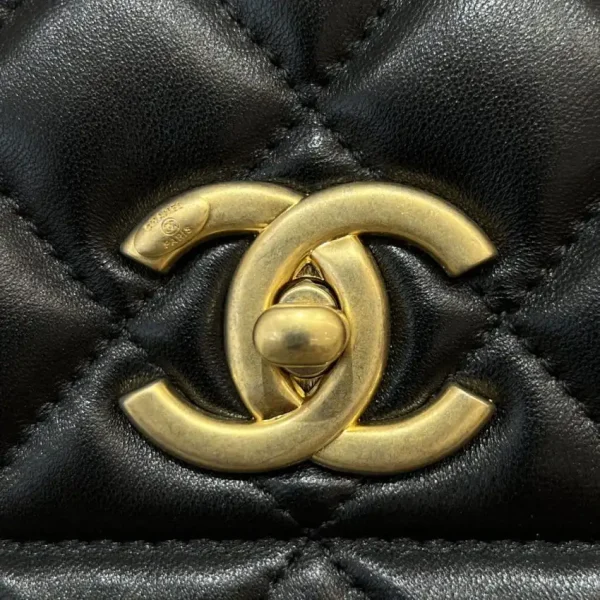 CHANEL Tofu  Bag Black - Image 5
