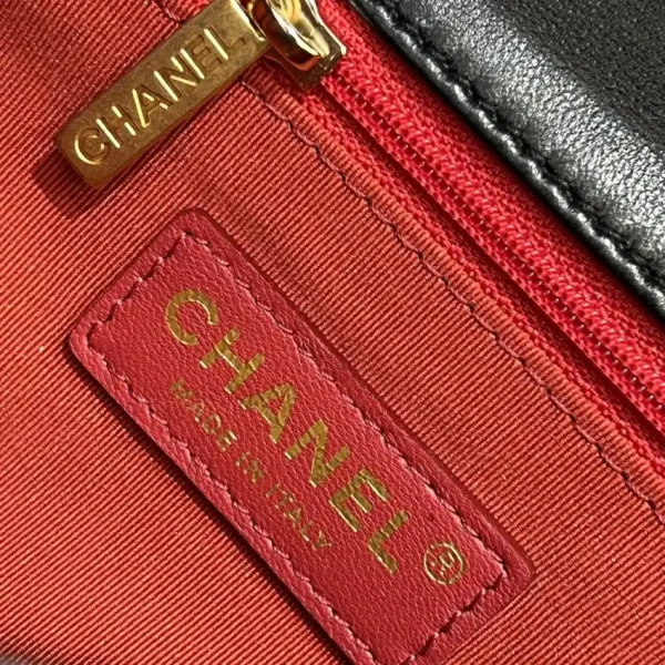 CHANEL Tofu  Bag Black - Image 7
