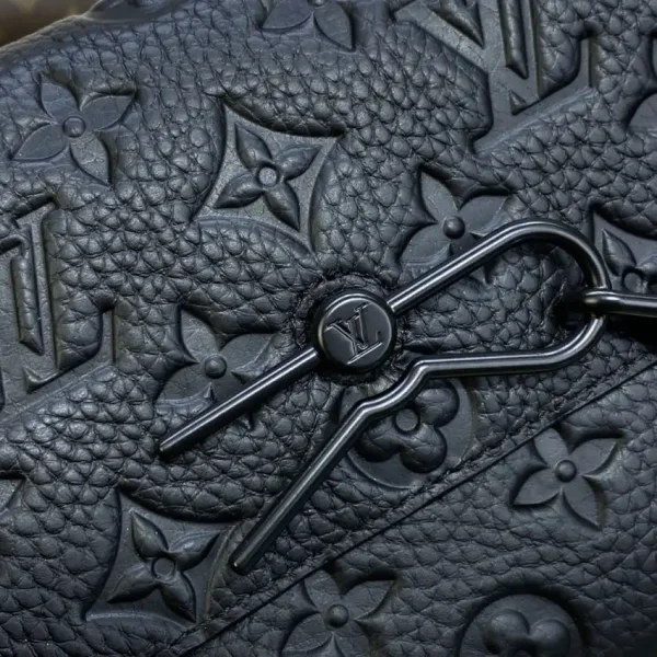 Louis Vuitton Steamer Wearable Wallet Full Black - Image 5