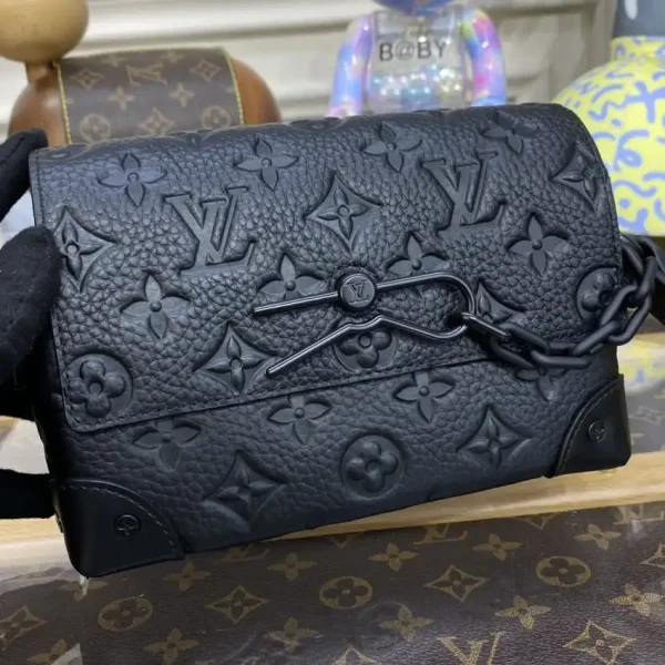 Louis Vuitton Steamer Wearable Wallet Full Black - Image 8