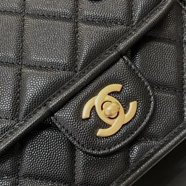CHANEL Tofu M Bag Black - Image 4