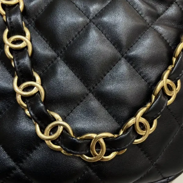 CHANEL 22k Hobo Underarm Bag - Image 2