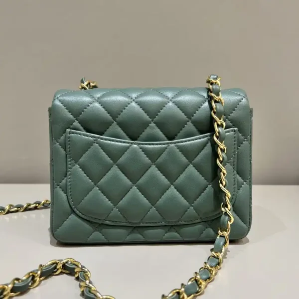 CHANEL Classic Flap 17cm Green - Image 4