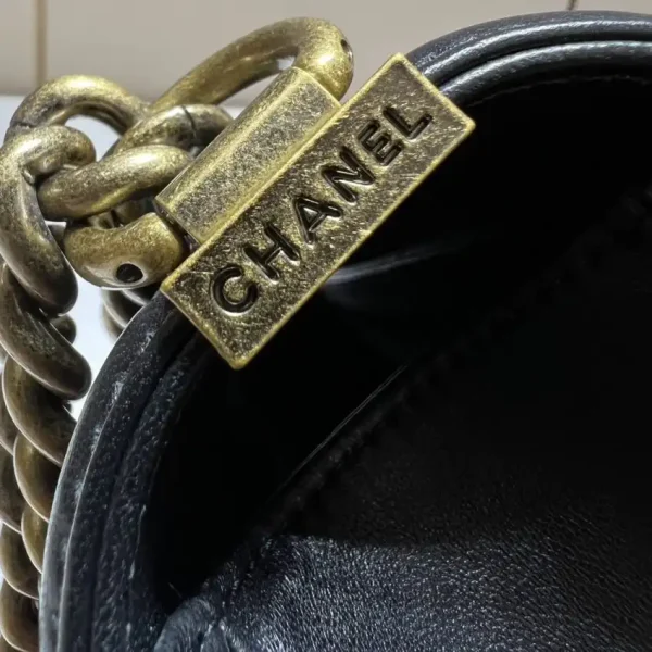 CHANEL Le Boy Large Black - Image 5