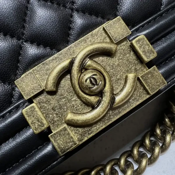 CHANEL Le Boy Large Black - Image 3