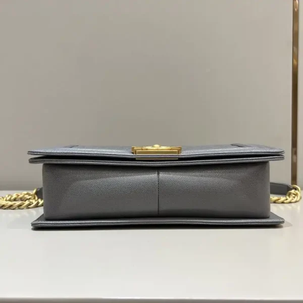CHANEL Le Boy Large Grey - Image 8