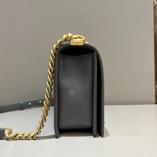 CHANEL Le Boy Large Grey - Image 6